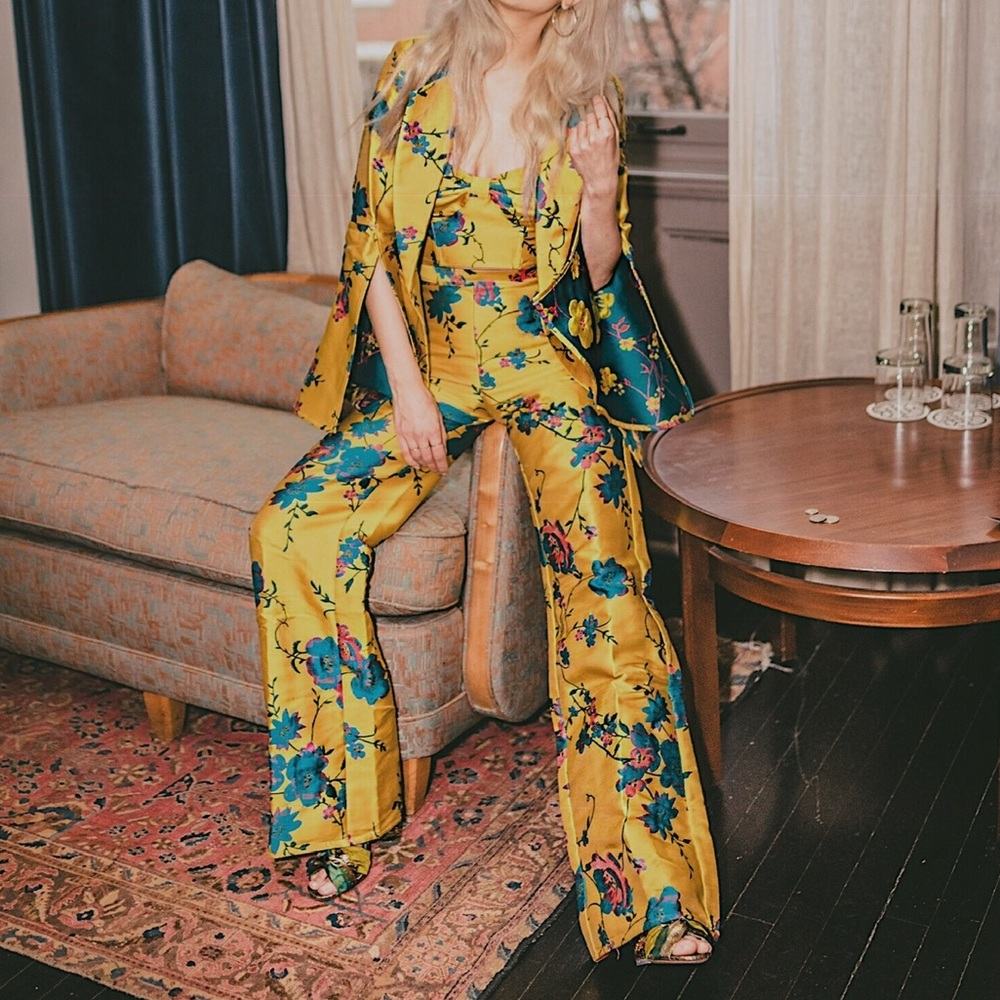 LPA from revolve yellow floral set including pants, blazer and crop top. Chic!